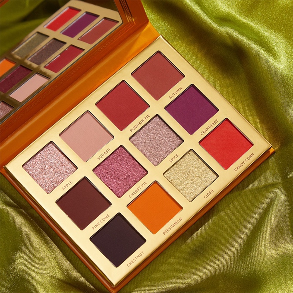 “Falling for you” eyeshadow palette